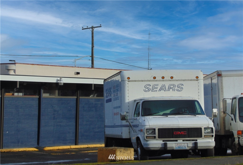 520 Lincoln, Port Angeles, Washington 98362, ,Commercial Sale,For Sale,Lincoln,NWM1881138