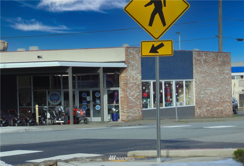 520 Lincoln, Port Angeles, Washington 98362, ,Commercial Sale,For Sale,Lincoln,NWM1881138