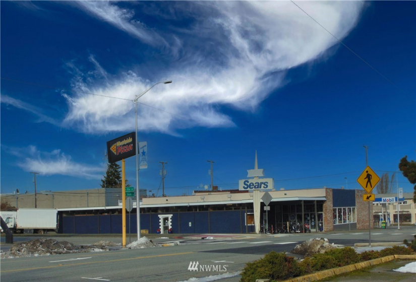 520 Lincoln, Port Angeles, Washington 98362, ,Commercial Sale,For Sale,Lincoln,NWM1881138