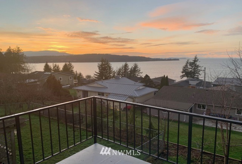 2827 Haxton, Bellingham, Washington 98226, 5 Bedrooms Bedrooms, ,3 BathroomsBathrooms,Residential,For Sale,Haxton,NWM1880620