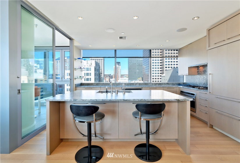 1521 2nd, Seattle, Washington 98101, 2 Bedrooms Bedrooms, ,1 BathroomBathrooms,Residential,For Sale,Fifteen Twenty-One,2nd,NWM1881195