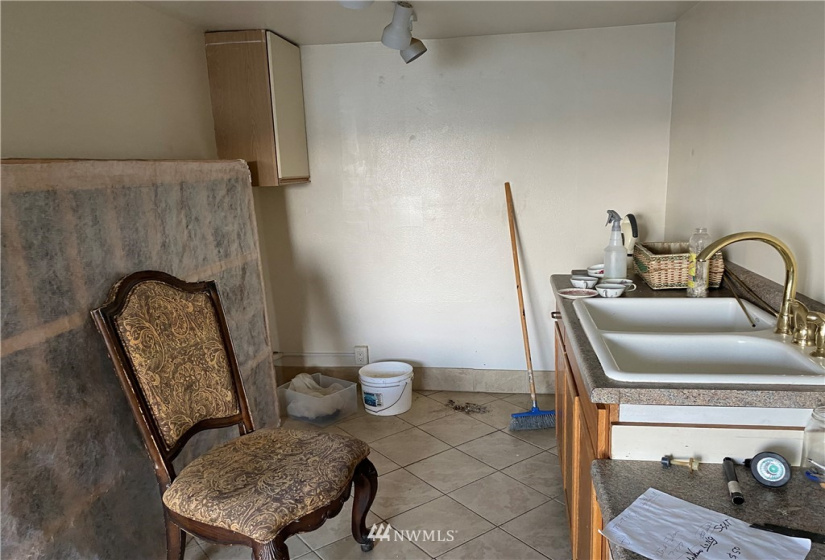 1170 Bay, Port Orchard, Washington 98366, ,Commercial Sale,For Sale,Bay,NWM1881273