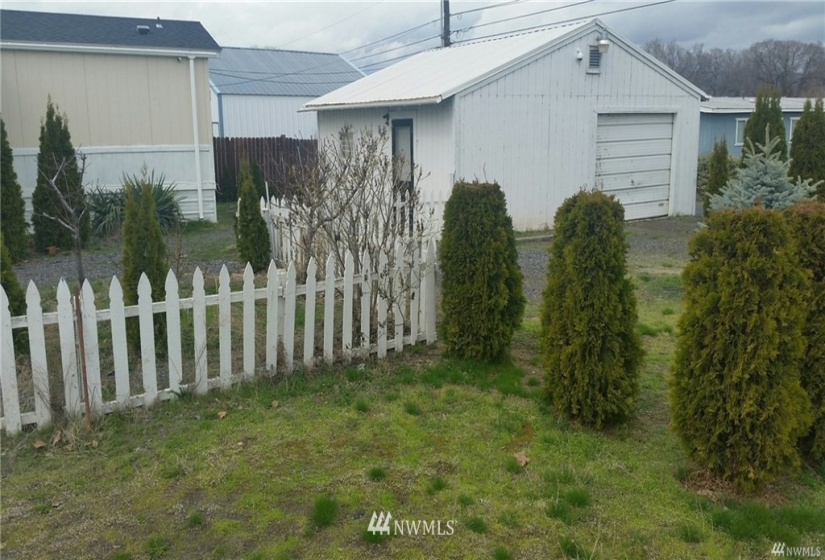 438 3rd, Soap Lake, Washington 98851, 3 Bedrooms Bedrooms, ,2 BathroomsBathrooms,Residential,For Sale,Salome,3rd,NWM1878629