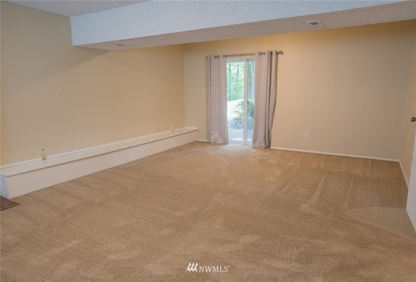 4604 123rd, Bellevue, Washington 98006, 4 Bedrooms Bedrooms, ,2 BathroomsBathrooms,Residential Lease,For Rent,123rd,NWM1881325