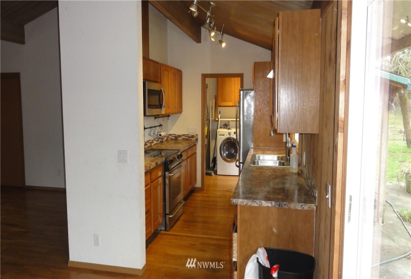 8306 Westside Hwy, Castle Rock, Washington 98611, 3 Bedrooms Bedrooms, ,1 BathroomBathrooms,Residential,For Sale,Westside Hwy,NWM1881210