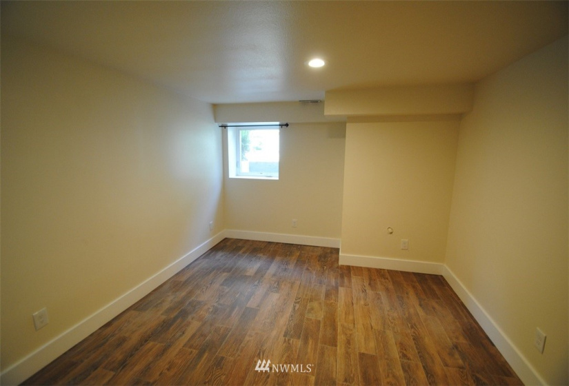 3021 17th, Seattle, Washington 98144, 8 Bedrooms Bedrooms, ,Residential Lease,For Rent,17th,NWM1881326