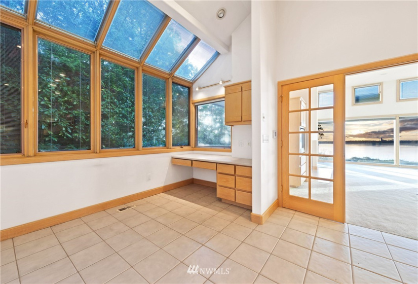 2213 Evergreen Point Road, Medina, Washington 98039, 7 Bedrooms Bedrooms, ,6 BathroomsBathrooms,Residential Lease,For Rent,Evergreen Point Road,NWM1880414