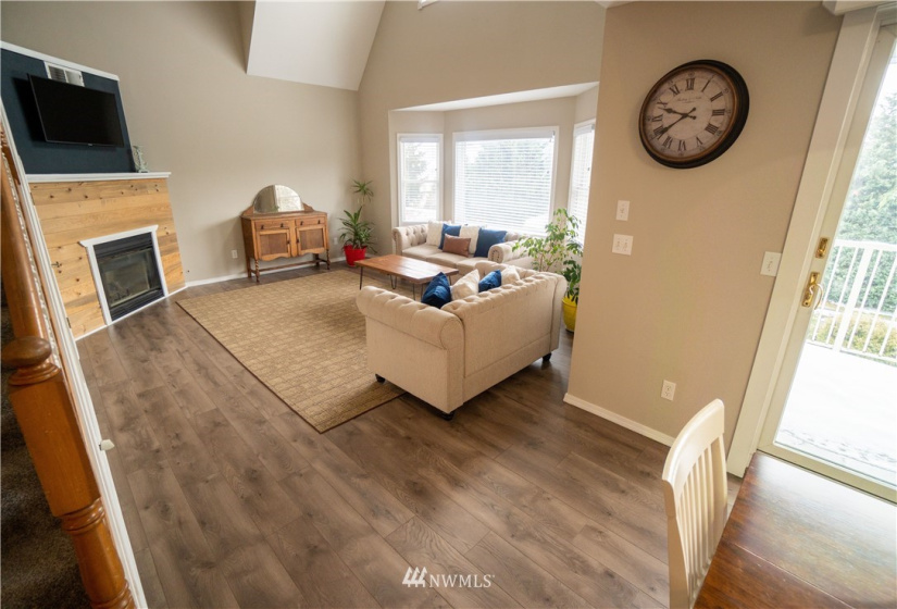 1178 Grover, Lynden, Washington 98264, 3 Bedrooms Bedrooms, ,2 BathroomsBathrooms,Residential,For Sale,Valley View Condos,Grover,NWM1877446