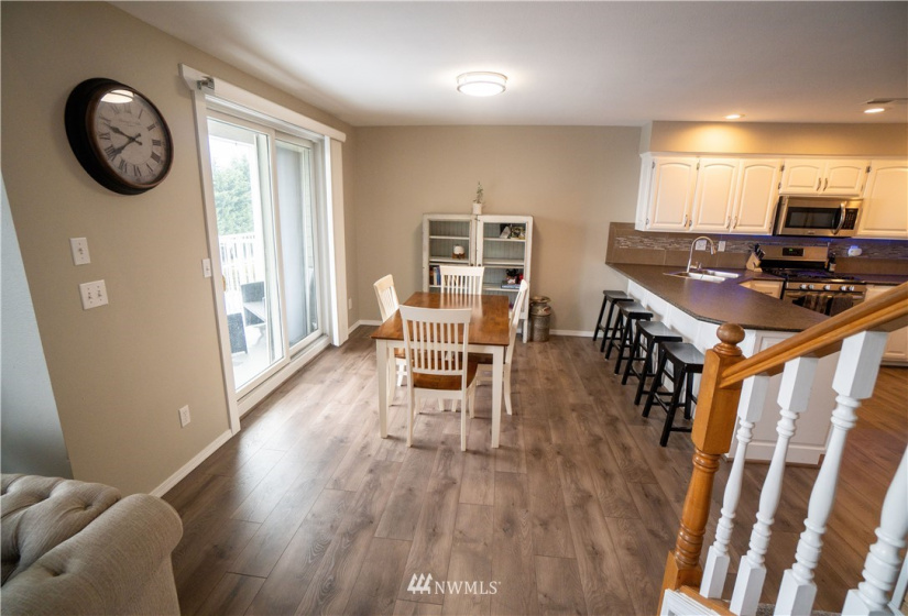 1178 Grover, Lynden, Washington 98264, 3 Bedrooms Bedrooms, ,2 BathroomsBathrooms,Residential,For Sale,Valley View Condos,Grover,NWM1877446