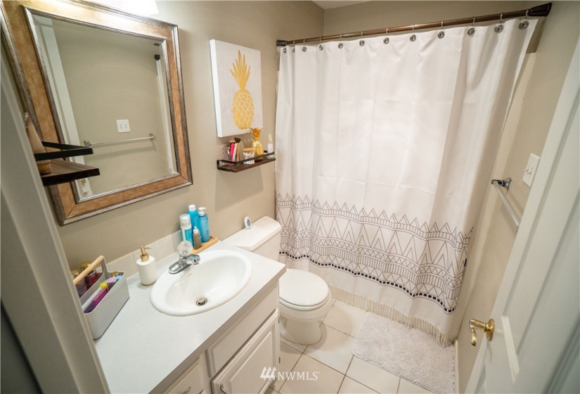 1178 Grover, Lynden, Washington 98264, 3 Bedrooms Bedrooms, ,2 BathroomsBathrooms,Residential,For Sale,Valley View Condos,Grover,NWM1877446