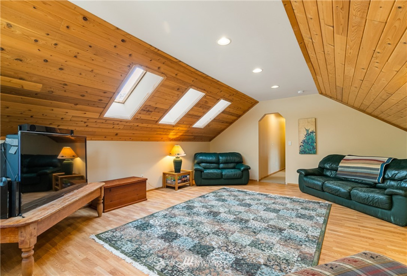 16039 Alpine, Glacier, Washington 98244, 4 Bedrooms Bedrooms, ,3 BathroomsBathrooms,Residential,For Sale,Alpine,NWM1881070