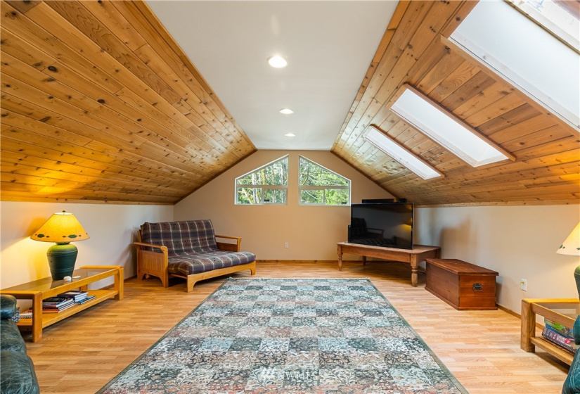 16039 Alpine, Glacier, Washington 98244, 4 Bedrooms Bedrooms, ,3 BathroomsBathrooms,Residential,For Sale,Alpine,NWM1881070