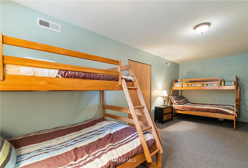 16039 Alpine, Glacier, Washington 98244, 4 Bedrooms Bedrooms, ,3 BathroomsBathrooms,Residential,For Sale,Alpine,NWM1881070