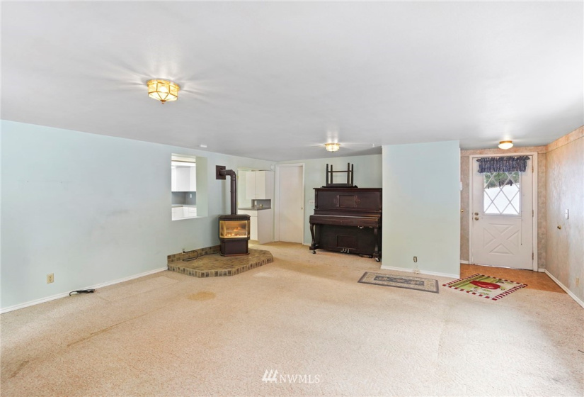 19824 Sands, Colbert, Washington 99005, 2 Bedrooms Bedrooms, ,1 BathroomBathrooms,Residential,For Sale,Sands,NWM1878303