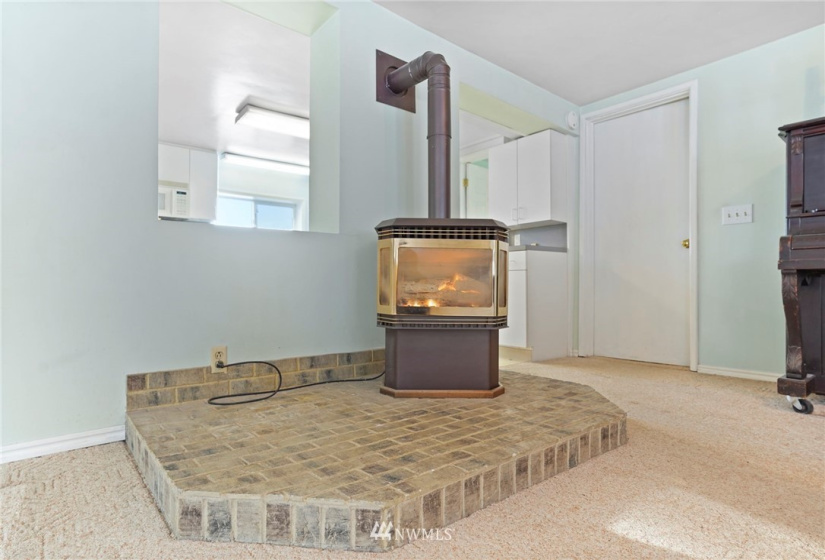 19824 Sands, Colbert, Washington 99005, 2 Bedrooms Bedrooms, ,1 BathroomBathrooms,Residential,For Sale,Sands,NWM1878303