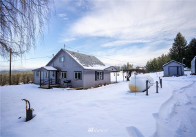 19824 Sands, Colbert, Washington 99005, 2 Bedrooms Bedrooms, ,1 BathroomBathrooms,Residential,For Sale,Sands,NWM1878303