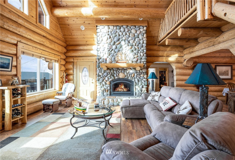 13805 Old Naches, Naches, Washington 98937, 4 Bedrooms Bedrooms, ,2 BathroomsBathrooms,Residential,For Sale,Old Naches,NWM1879732