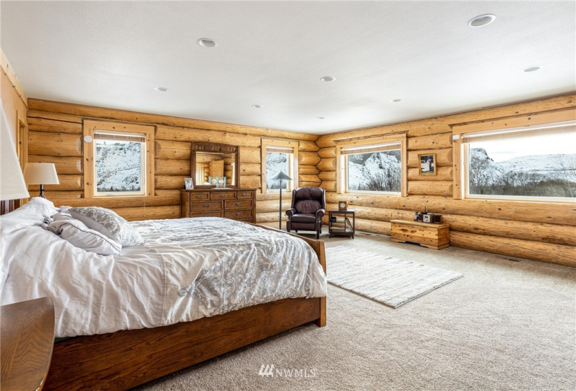 13805 Old Naches, Naches, Washington 98937, 4 Bedrooms Bedrooms, ,2 BathroomsBathrooms,Residential,For Sale,Old Naches,NWM1879732