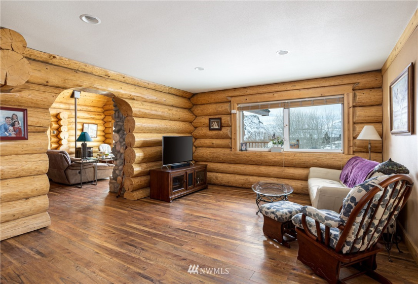 13805 Old Naches, Naches, Washington 98937, 4 Bedrooms Bedrooms, ,2 BathroomsBathrooms,Residential,For Sale,Old Naches,NWM1879732