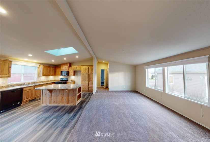 1100 Rosewood, Ellensburg, Washington 98926, 2 Bedrooms Bedrooms, ,1 BathroomBathrooms,Manufactured In Park,For Sale,Rosewood,NWM1881388