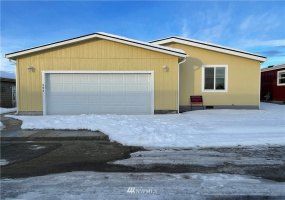 1100 Rosewood, Ellensburg, Washington 98926, 2 Bedrooms Bedrooms, ,1 BathroomBathrooms,Manufactured In Park,For Sale,Rosewood,NWM1881388