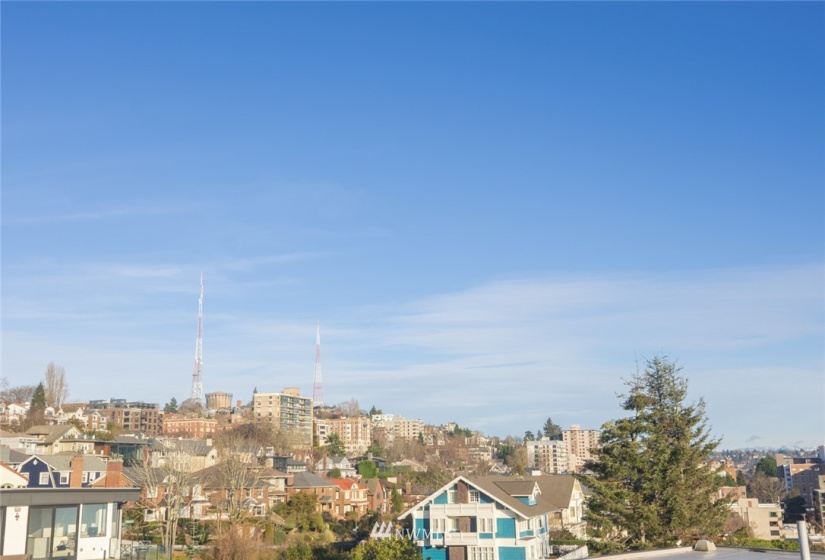 530 Olympic, Seattle, Washington 98119, 1 Bedroom Bedrooms, ,1 BathroomBathrooms,Residential Lease,For Rent,Olympic,NWM1881551