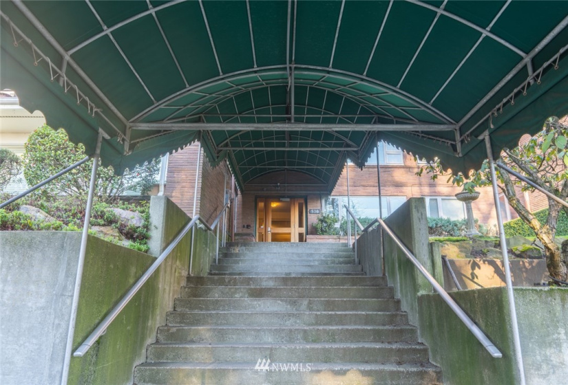 530 Olympic, Seattle, Washington 98119, 1 Bedroom Bedrooms, ,1 BathroomBathrooms,Residential Lease,For Rent,Olympic,NWM1881551