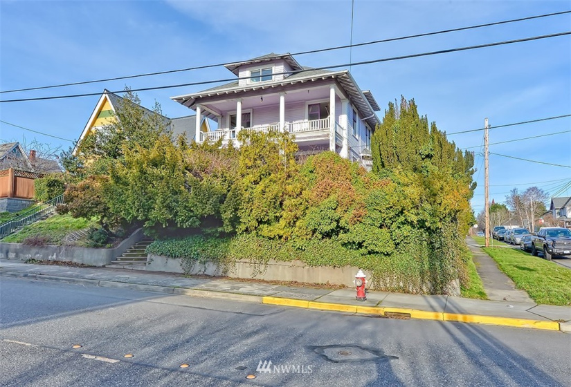 1200 Holly, Bellingham, Washington 98225, 4 Bedrooms Bedrooms, ,2 BathroomsBathrooms,Residential,For Sale,Holly,NWM1881596