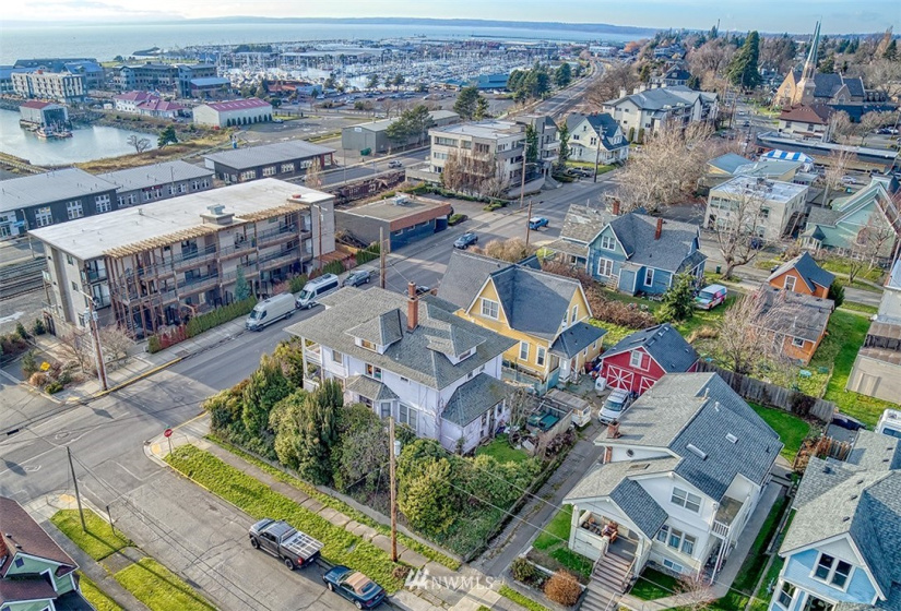 1200 Holly, Bellingham, Washington 98225, 4 Bedrooms Bedrooms, ,2 BathroomsBathrooms,Residential,For Sale,Holly,NWM1881596