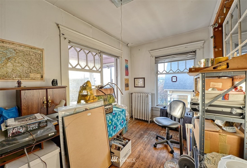 1200 Holly, Bellingham, Washington 98225, 4 Bedrooms Bedrooms, ,2 BathroomsBathrooms,Residential,For Sale,Holly,NWM1881596