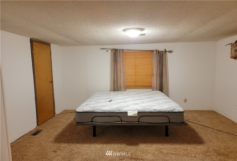3611 I, Auburn, Washington 98002, 2 Bedrooms Bedrooms, ,1 BathroomBathrooms,Manufactured In Park,For Sale,I,NWM1881603