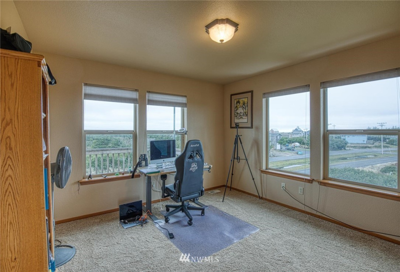 660 Ocean Shores, Ocean Shores, Washington 98569, 4 Bedrooms Bedrooms, ,3 BathroomsBathrooms,Residential,For Sale,10,Ocean Shores,NWM1879414