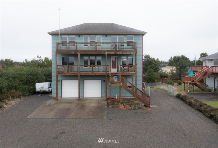 660 Ocean Shores, Ocean Shores, Washington 98569, 4 Bedrooms Bedrooms, ,3 BathroomsBathrooms,Residential,For Sale,10,Ocean Shores,NWM1879414