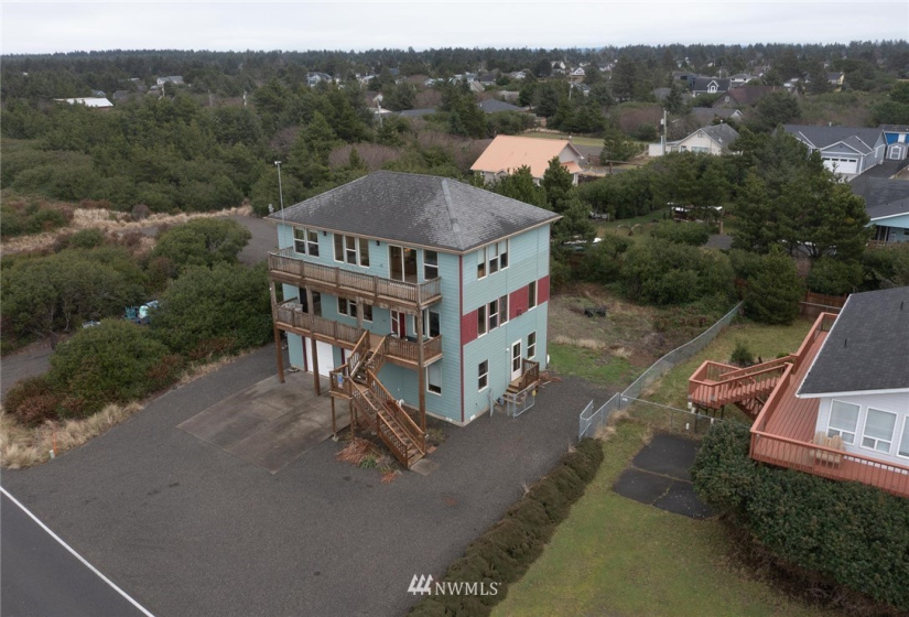 660 Ocean Shores, Ocean Shores, Washington 98569, 4 Bedrooms Bedrooms, ,3 BathroomsBathrooms,Residential,For Sale,10,Ocean Shores,NWM1879414