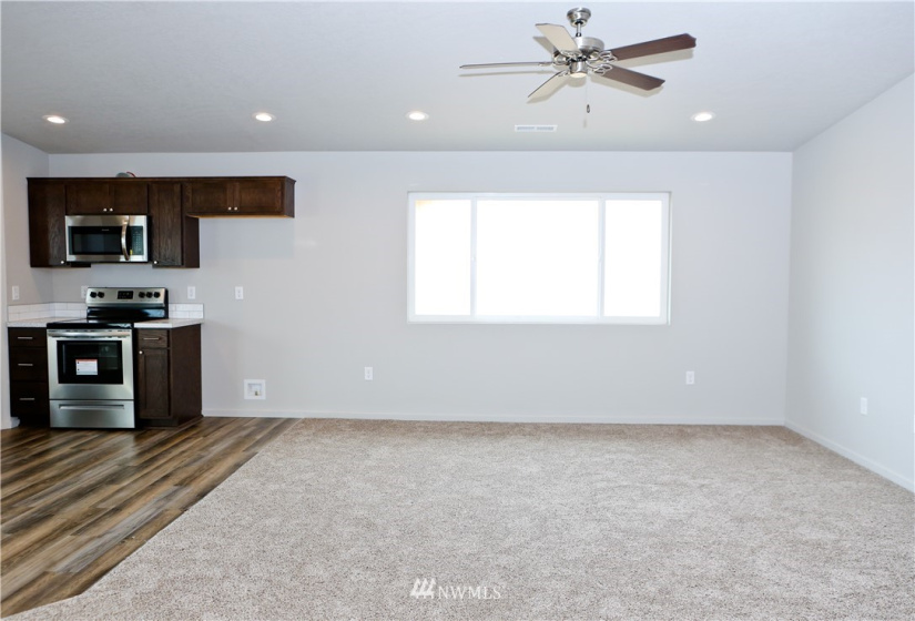 1025 Mt Baker, Othello, Washington 99344, 3 Bedrooms Bedrooms, ,2 BathroomsBathrooms,Residential,For Sale,Sandhill Estate Phase 3,Mt Baker,NWM1880864