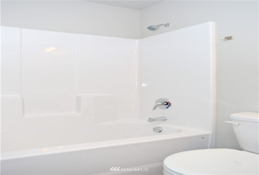 1025 Mt Baker, Othello, Washington 99344, 3 Bedrooms Bedrooms, ,2 BathroomsBathrooms,Residential,For Sale,Sandhill Estate Phase 3,Mt Baker,NWM1880864