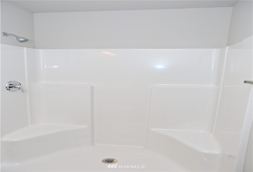 1025 Mt Baker, Othello, Washington 99344, 3 Bedrooms Bedrooms, ,2 BathroomsBathrooms,Residential,For Sale,Sandhill Estate Phase 3,Mt Baker,NWM1880864