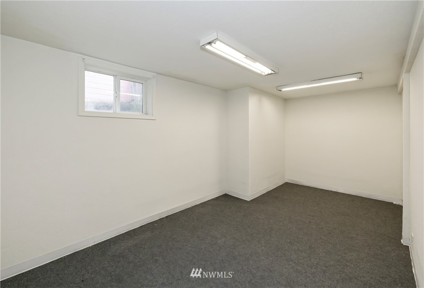 20319 Bond, Poulsbo, Washington 98370, ,Commercial Sale,For Sale,Bond,NWM1881703