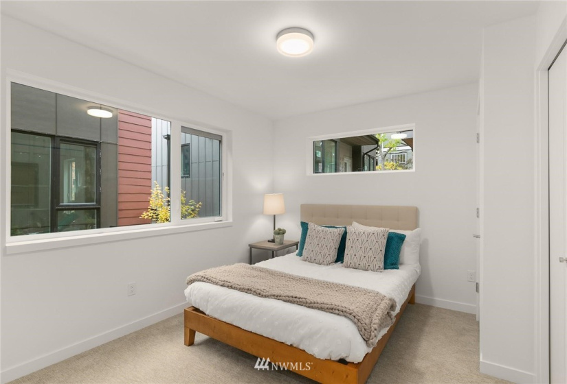 716 C 11th, Seattle, Washington 98102, 2 Bedrooms Bedrooms, ,1 BathroomBathrooms,Residential,For Sale,11th,NWM1881882