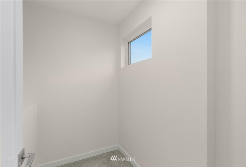 716 C 11th, Seattle, Washington 98102, 2 Bedrooms Bedrooms, ,1 BathroomBathrooms,Residential,For Sale,11th,NWM1881882