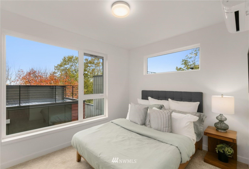 716 C 11th, Seattle, Washington 98102, 2 Bedrooms Bedrooms, ,1 BathroomBathrooms,Residential,For Sale,11th,NWM1881882