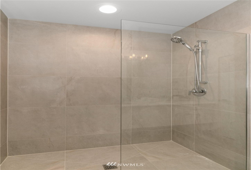 716 C 11th, Seattle, Washington 98102, 2 Bedrooms Bedrooms, ,1 BathroomBathrooms,Residential,For Sale,11th,NWM1881882