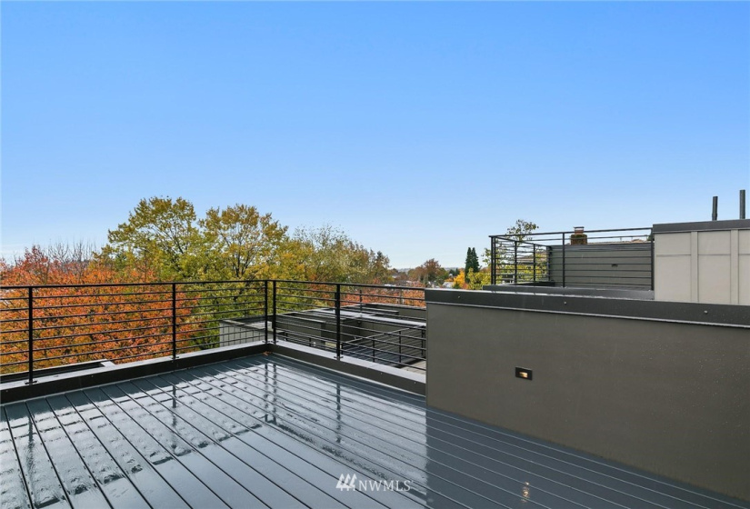 716 C 11th, Seattle, Washington 98102, 2 Bedrooms Bedrooms, ,1 BathroomBathrooms,Residential,For Sale,11th,NWM1881882