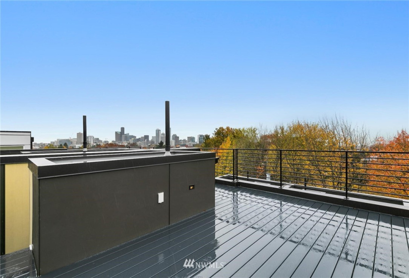 716 C 11th, Seattle, Washington 98102, 2 Bedrooms Bedrooms, ,1 BathroomBathrooms,Residential,For Sale,11th,NWM1881882