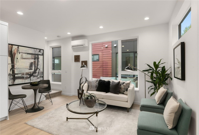 716 C 11th, Seattle, Washington 98102, 2 Bedrooms Bedrooms, ,1 BathroomBathrooms,Residential,For Sale,11th,NWM1881882