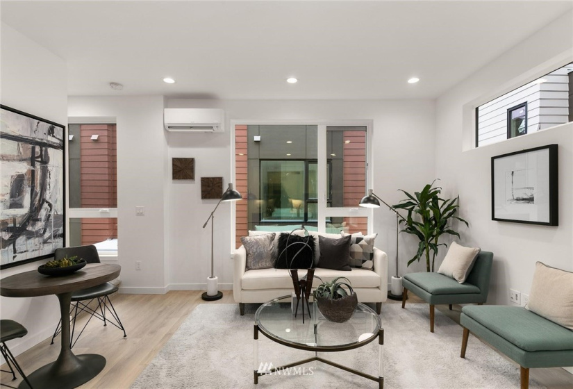 716 C 11th, Seattle, Washington 98102, 2 Bedrooms Bedrooms, ,1 BathroomBathrooms,Residential,For Sale,11th,NWM1881882