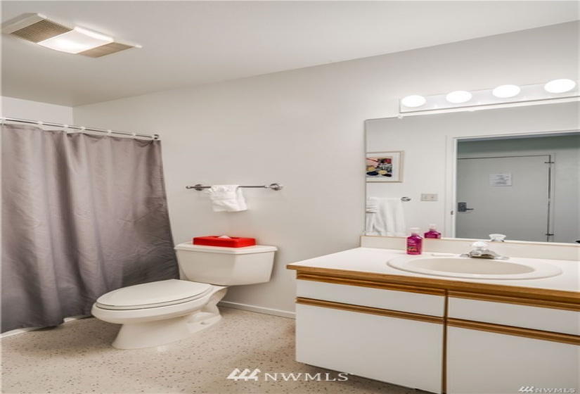 1 Tennis 658-C2, Manson, Washington 98831, 2 Bedrooms Bedrooms, ,2 BathroomsBathrooms,Residential,For Sale,Tennis,Tennis 658-C2,NWM1881908