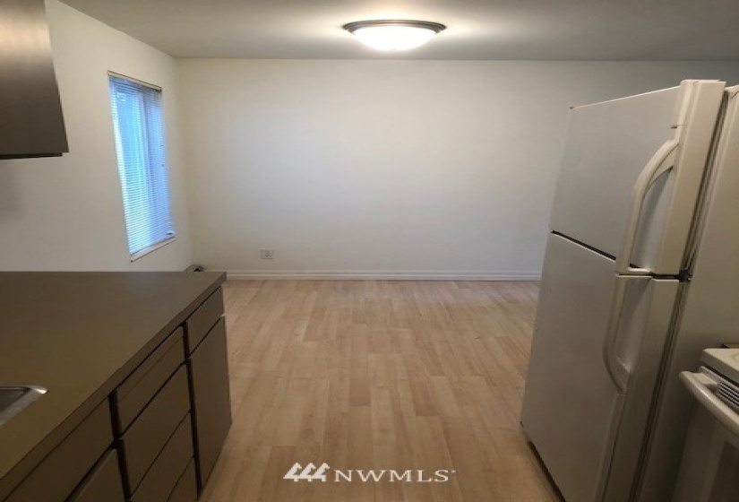 4201 35th, Seattle, Washington 98199, 2 Bedrooms Bedrooms, ,Residential Lease,For Rent,35th,NWM1881914