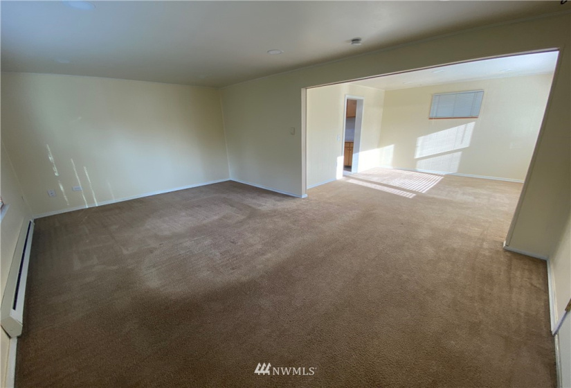 1909 Monroe, Everett, Washington 98203, 4 Bedrooms Bedrooms, ,Residential Lease,For Rent,Monroe,NWM1881954