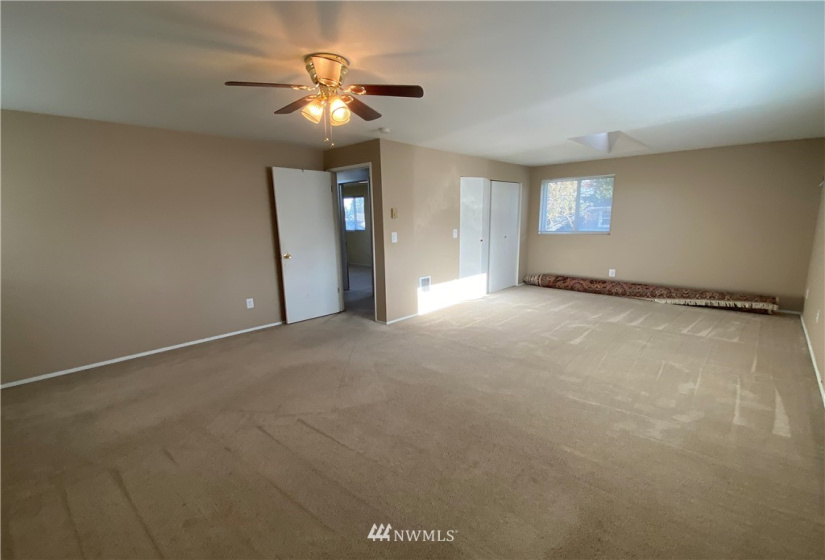 1909 Monroe, Everett, Washington 98203, 4 Bedrooms Bedrooms, ,Residential Lease,For Rent,Monroe,NWM1881954